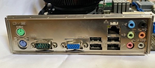 MSİ 760GM-P33 MS-7623 AMD ATHLON II X4 630 4GB DDR3 RAM ANAKART