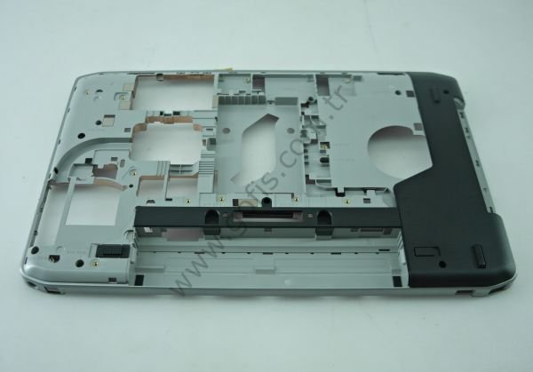 DELL LATİTUDE E5530 ALT KASA CN-053FCF AP0M1000700